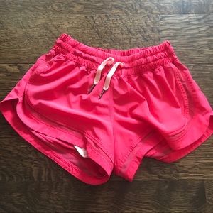 Lululemon hottie hot short